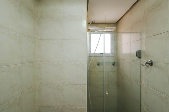 Banheiro Social de apartamento para alugar com 2 quartos, 65m² em Vila Mariana, São Paulo