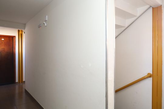 Área comum - Saguão do andar de apartamento para alugar com 2 quartos, 50m² em Chacara Dona Olivia, Ferraz de Vasconcelos