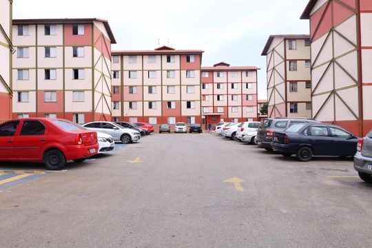 Área comum - Estacionamento de apartamento para alugar com 2 quartos, 50m² em Chacara Dona Olivia, Ferraz de Vasconcelos