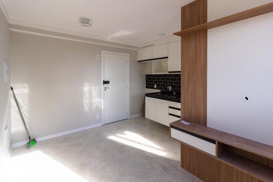 Sala de apartamento para alugar com 2 quartos, 39m² em Vila Rosalia, Guarulhos
