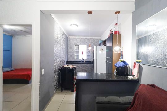 Casa para alugar com 2 quartos, 100m² em Vila Ayrosa, São Paulo