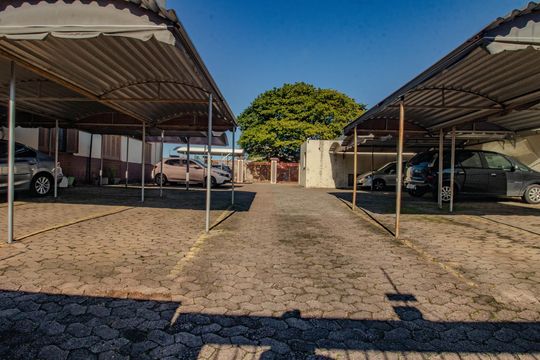 Garagem de apartamento para alugar com 3 quartos, 74m² em Sarandi, Porto Alegre
