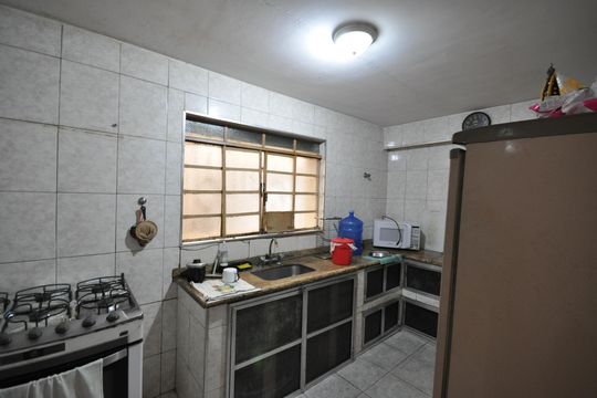 Cozinha de casa à venda com 2 quartos, 120m² em Conjunto Habitacional Jova Rural, São Paulo