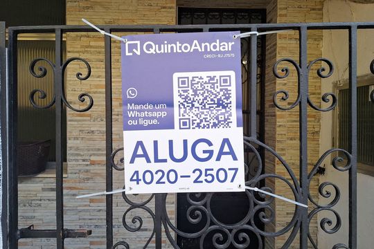 placa de apartamento para alugar com 4 quartos, 188m² em Santa Rosa, Niterói