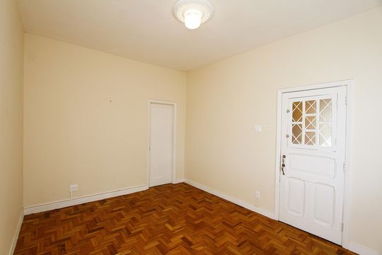 Sala de apartamento para alugar com 2 quartos, 60m² em Carlos Prates, Belo Horizonte