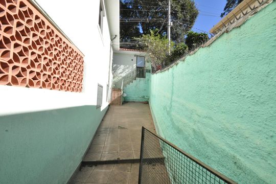 Quintal de casa para alugar com 2 quartos, 70m² em Horto Florestal, São Paulo