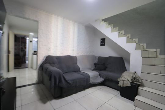 Casa à venda com 3 quartos, 70m² em Conjunto Residencial Sitio Oratorio, São Paulo