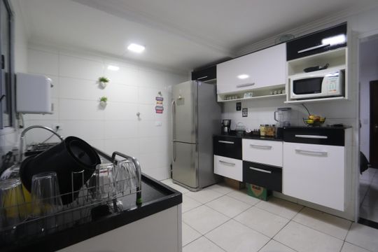 Cozinha de casa à venda com 3 quartos, 70m² em Conjunto Residencial Sitio Oratorio, São Paulo