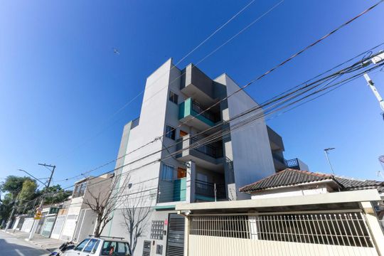 Fachada do Prédio de apartamento para alugar com 2 quartos, 45m² em Vila Vitorio Mazzei, São Paulo