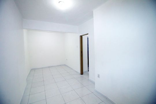 Quarto  de casa à venda com 1 quarto, 75m² em Rocha Miranda, Rio de Janeiro