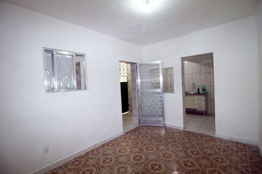 Casa à venda com 1 quarto, 75m² em Rocha Miranda, Rio de Janeiro