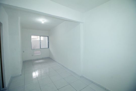 Quarto  de casa à venda com 1 quarto, 75m² em Rocha Miranda, Rio de Janeiro