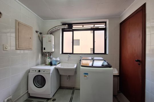 Área de Serviço de apartamento à venda com 3 quartos, 136m² em Vila Bastos, Santo André