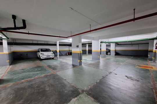 Garagem de apartamento à venda com 3 quartos, 136m² em Vila Bastos, Santo André