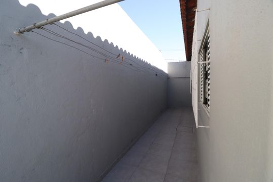 Área de Serviço de casa para alugar com 3 quartos, 180m² em Umuarama, Uberlândia