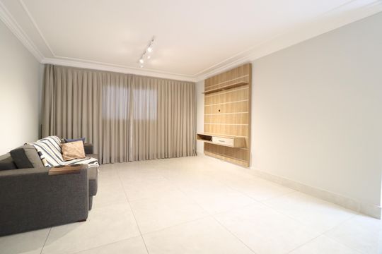 Sala de casa para alugar com 3 quartos, 180m² em Umuarama, Uberlândia