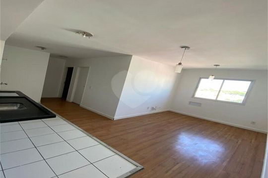 Apartamento à venda com 2 quartos, 42m² em Conjunto Residencial José Bonifácio, São Paulo