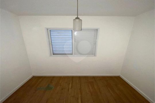 Apartamento à venda com 2 quartos, 42m² em Conjunto Residencial José Bonifácio, São Paulo