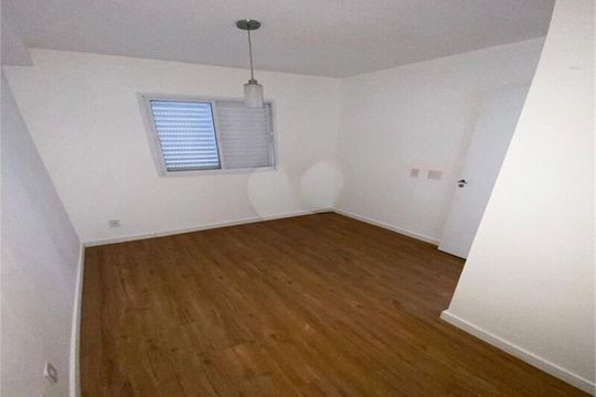 Apartamento à venda com 2 quartos, 42m² em Conjunto Residencial José Bonifácio, São Paulo