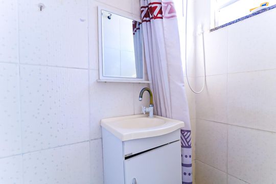 Banheiro de kitnet/studio à venda com 1 quarto, 42m² em Piedade, Rio de Janeiro