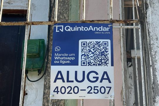 Placa de casa para alugar com 1 quarto, 25m² em Santa Teresa, Rio de Janeiro