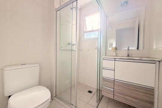 Banheiro Social de apartamento à venda com 2 quartos, 115m² em Engordadouro, Jundiaí