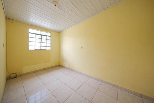 Quarto de casa para alugar com 1 quarto, 32m² em Parque Boturussu, São Paulo