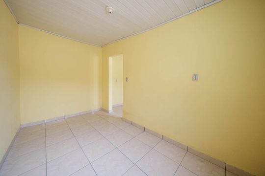 Quarto de casa para alugar com 1 quarto, 32m² em Parque Boturussu, São Paulo