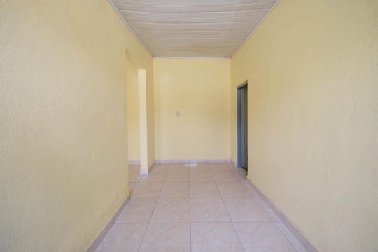 Sala/Cozinha de casa para alugar com 1 quarto, 32m² em Parque Boturussu, São Paulo