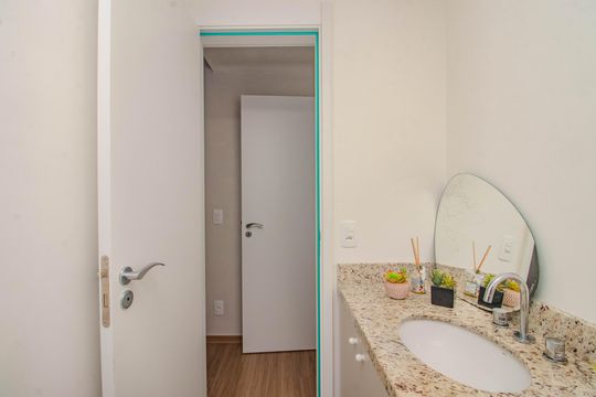 Banheiro da Suíte de apartamento à venda com 3 quartos, 67m² em Cristo Redentor, Porto Alegre