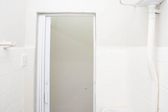 Banheiro de casa para alugar com 1 quarto, 23m² em Piraporinha, Diadema