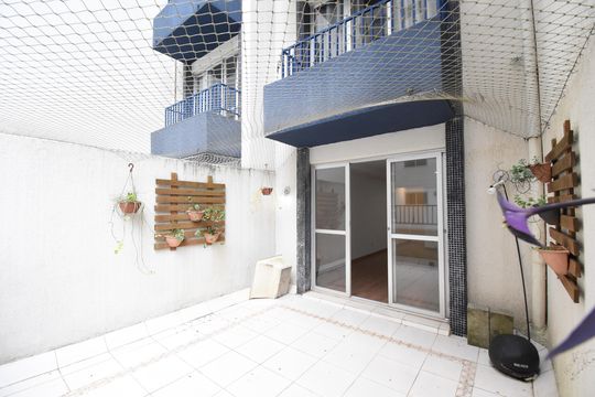 Sacada da Sala de apartamento à venda com 3 quartos, 110m² em Batel, Curitiba