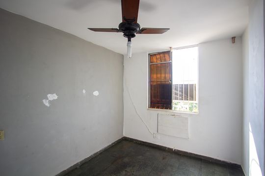 Quarto 1 de apartamento para alugar com 2 quartos, 56m² em Mutondo, São Gonçalo