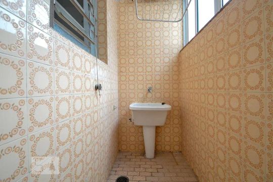 Área de Serviço de casa à venda com 4 quartos, 350m² em Morro dos Ingleses, São Paulo