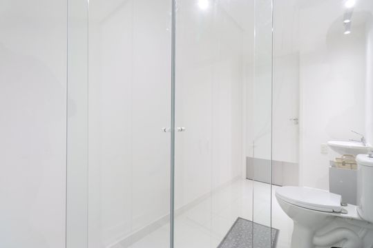 Banheiro  de apartamento à venda com 1 quarto, 35m² em Barra Funda, São Paulo
