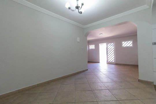 Sala de casa para alugar com 2 quartos, 120m² em Cidade Líder, São Paulo