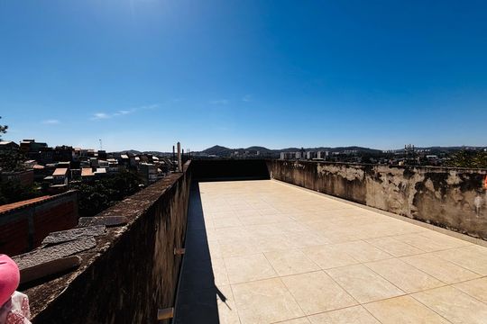 Varanda de casa à venda com 6 quartos, 315m² em Vila Sao Silvestre, Barueri