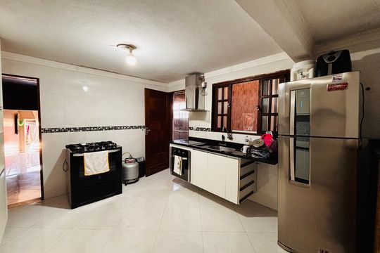Cozinha de casa à venda com 6 quartos, 315m² em Vila Sao Silvestre, Barueri