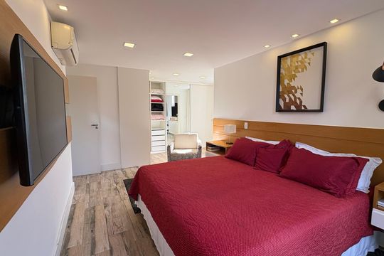 Suíte 1 de casa de condomínio para alugar com 1 quarto, 246m² em Castelânea, Petrópolis