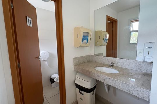 Área comum - Churrasqueira de casa de condomínio para alugar com 5 quartos, 246m² em Castelânea, Petrópolis