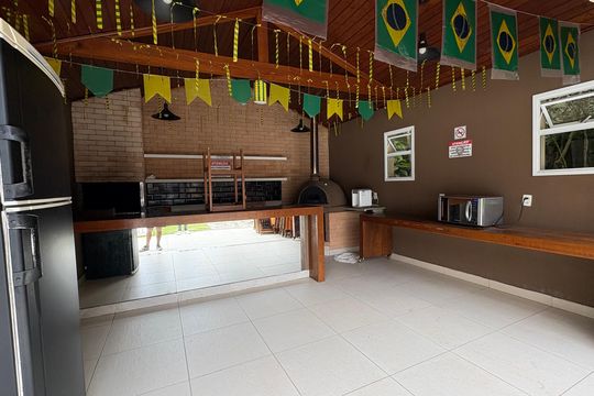 Área comum - Churrasqueira de casa de condomínio para alugar com 5 quartos, 246m² em Castelânea, Petrópolis