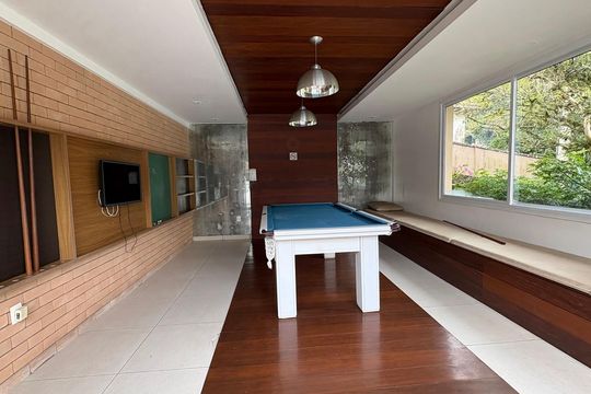 Área comum de casa de condomínio para alugar com 1 quarto, 246m² em Castelânea, Petrópolis