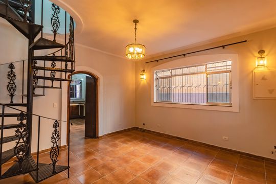 Casa à venda com 2 quartos, 120m² em São Judas, São Paulo