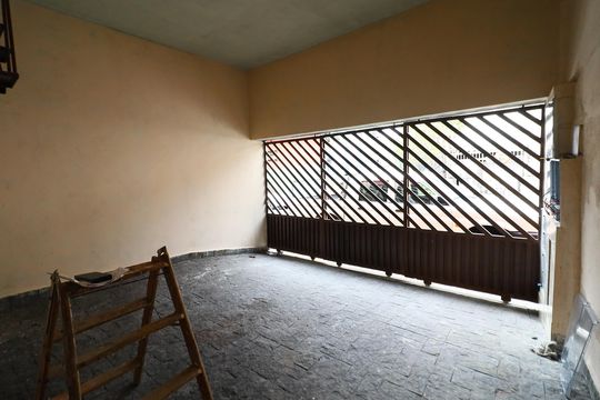 Garagem de casa para alugar com 1 quarto, 60m² em Santo Antônio, Osasco
