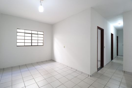 Sala de casa para alugar com 3 quartos, 119m² em Santa Rosa, Uberlândia