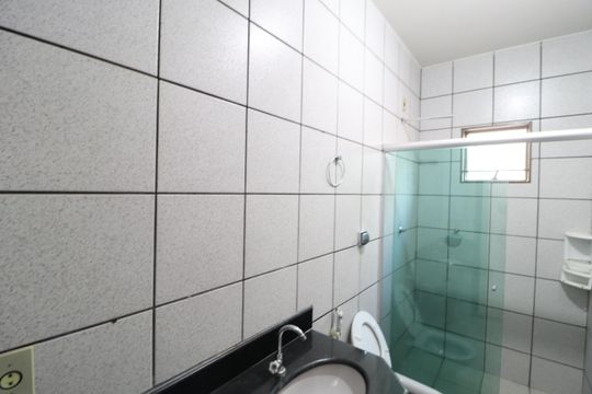 Banheiro Social de casa para alugar com 3 quartos, 119m² em Santa Rosa, Uberlândia