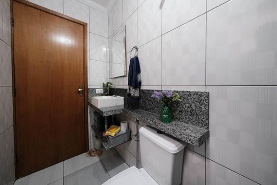 Banheiro 1 de casa à venda com 3 quartos, 120m² em Burgo Paulista, São Paulo