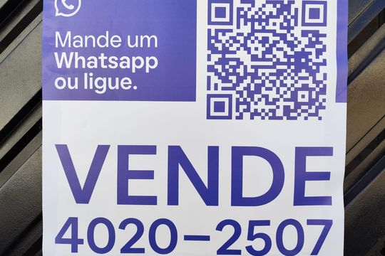 Fachada de casa à venda com 3 quartos, 120m² em Burgo Paulista, São Paulo