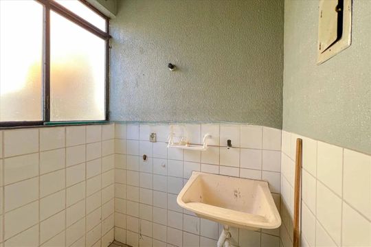 Área de serviço de apartamento para alugar com 2 quartos, 48m² em Sinimbu, Belo Horizonte