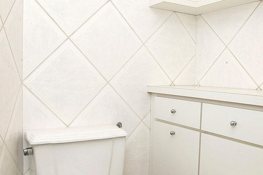 Banheiro de apartamento à venda com 2 quartos, 106m² em Praia de Belas, Porto Alegre